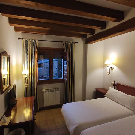 Hostal Posada La Panadera Sepúlveda Екстериор снимка
