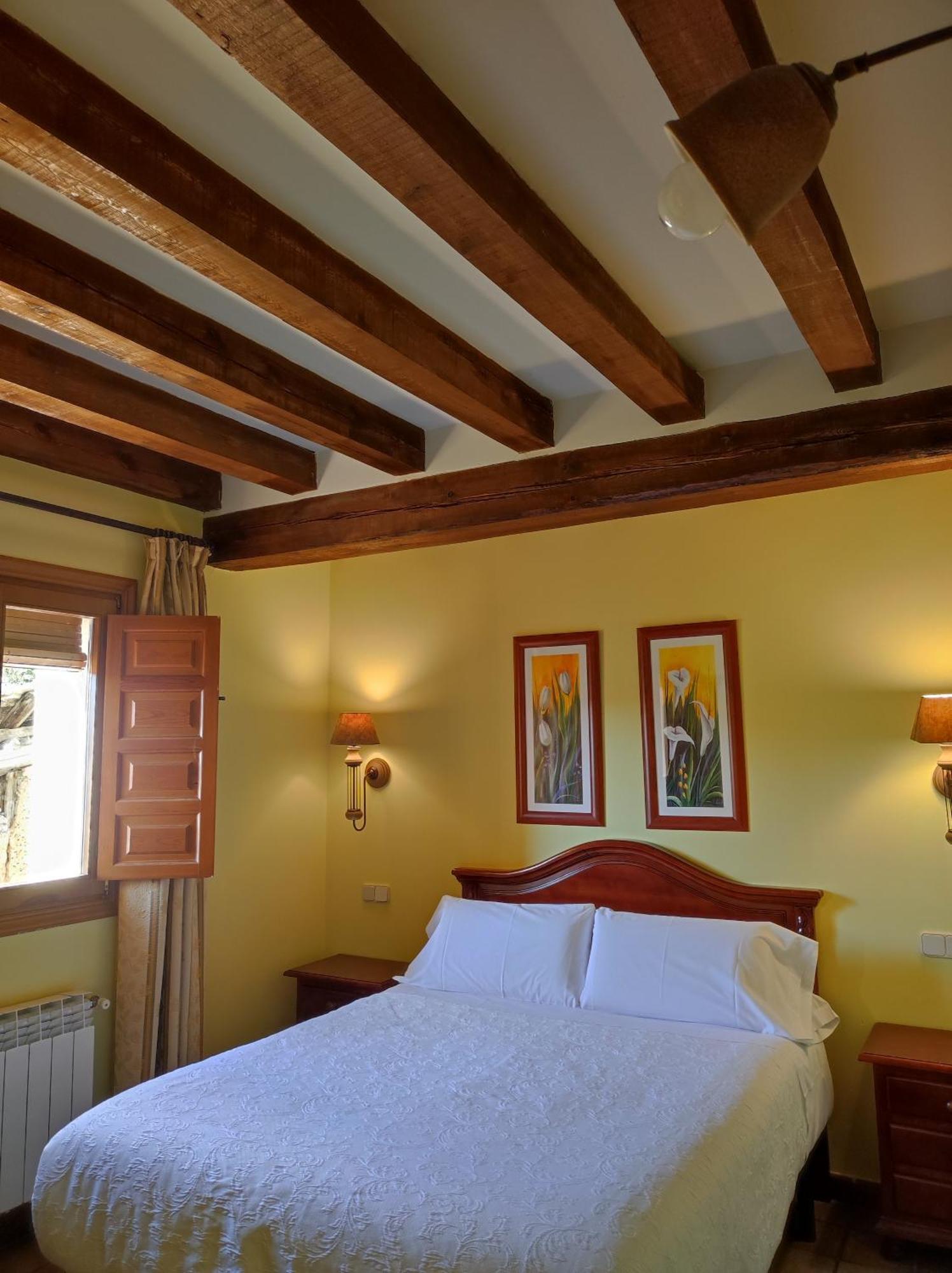 Hostal Posada La Panadera Sepúlveda Екстериор снимка