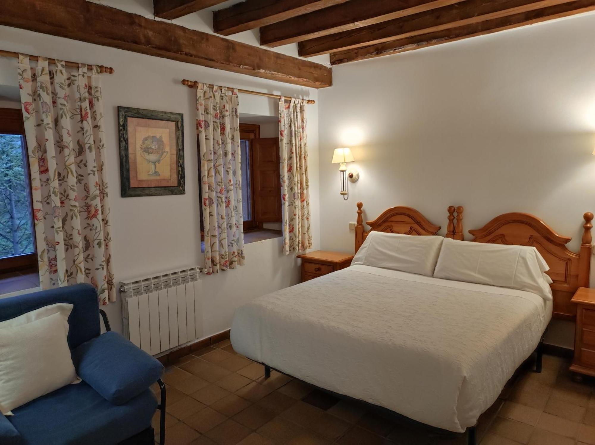 Hostal Posada La Panadera Sepúlveda Екстериор снимка