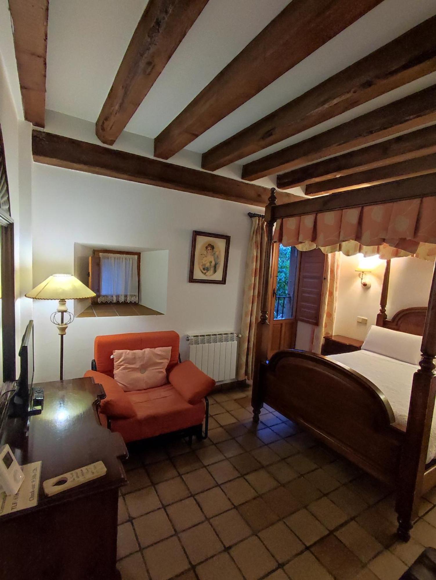 Hostal Posada La Panadera Sepúlveda Екстериор снимка