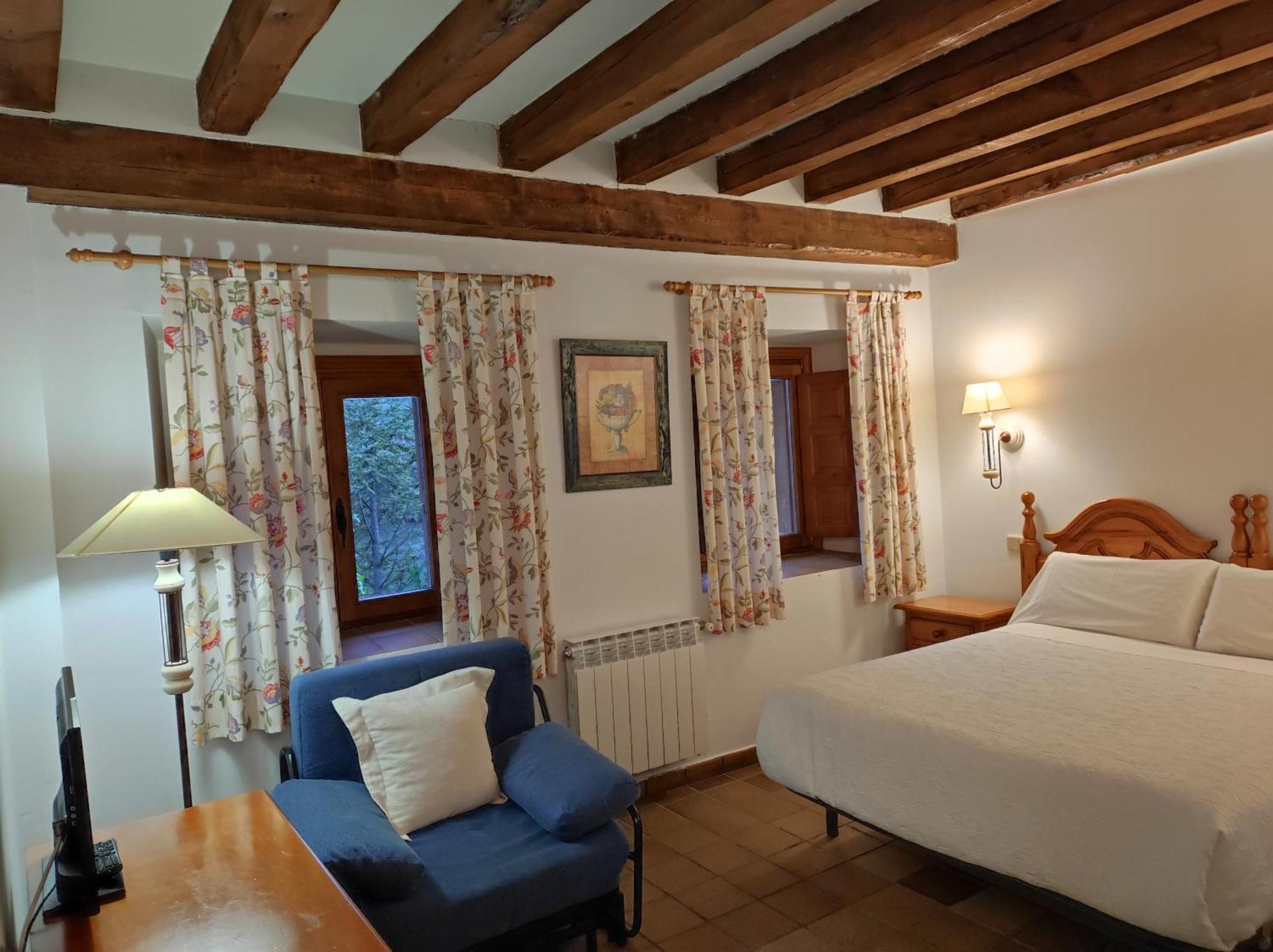 Hostal Posada La Panadera Sepúlveda Екстериор снимка