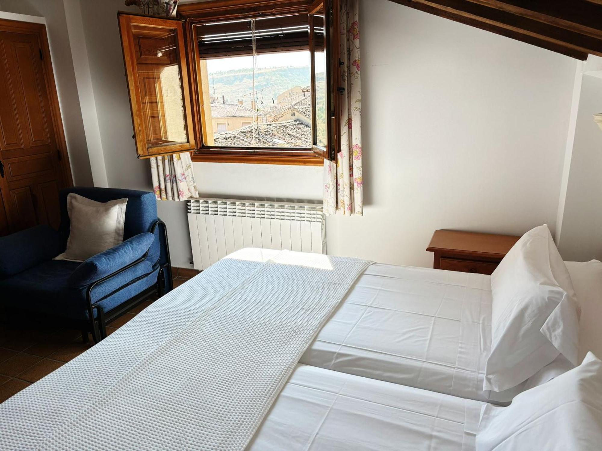 Hostal Posada La Panadera Sepúlveda Екстериор снимка